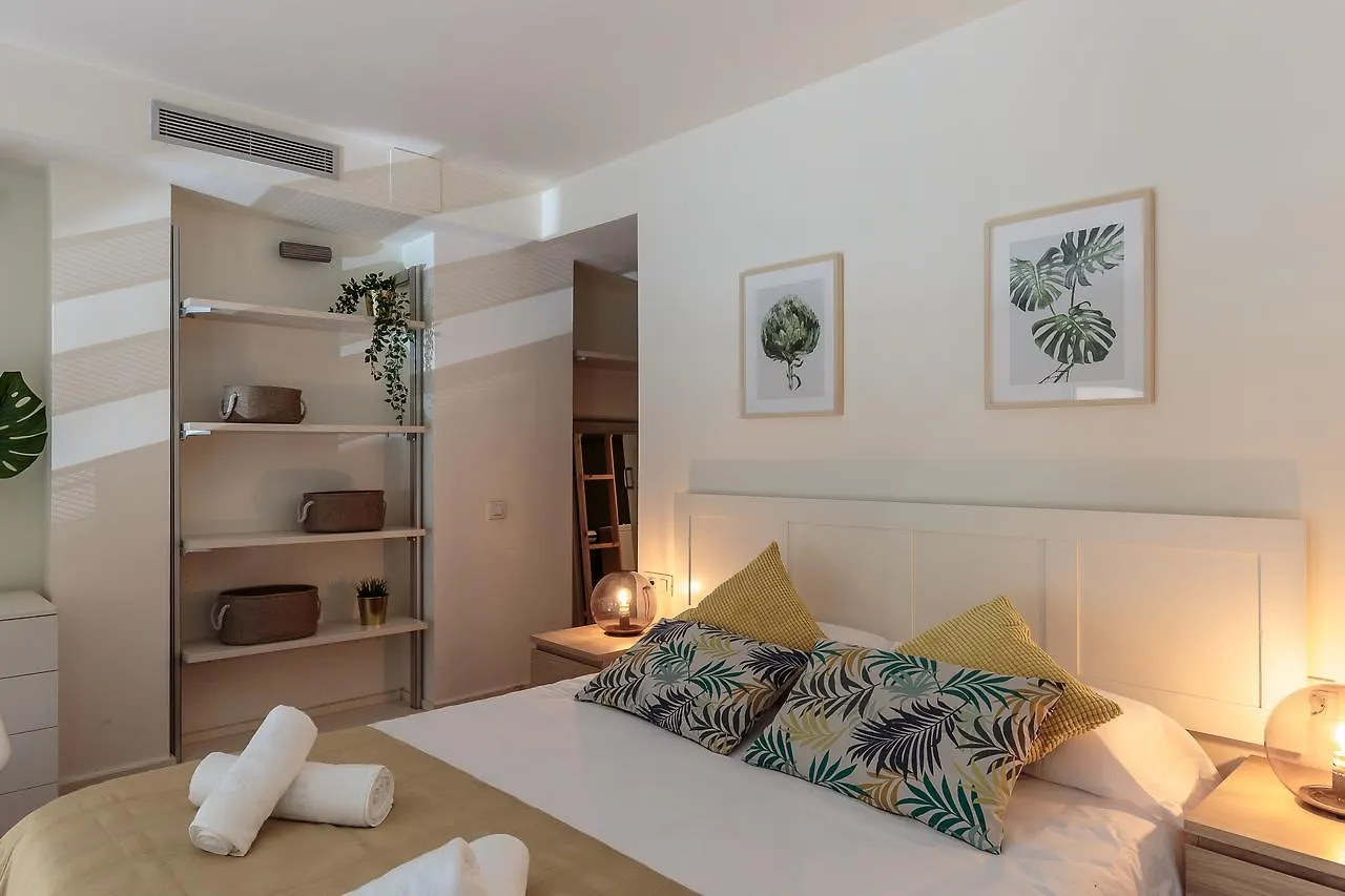 Modern And Trendy Duplex Next To Paseo De Gracia Apartment Barcelona 0*,  Spain